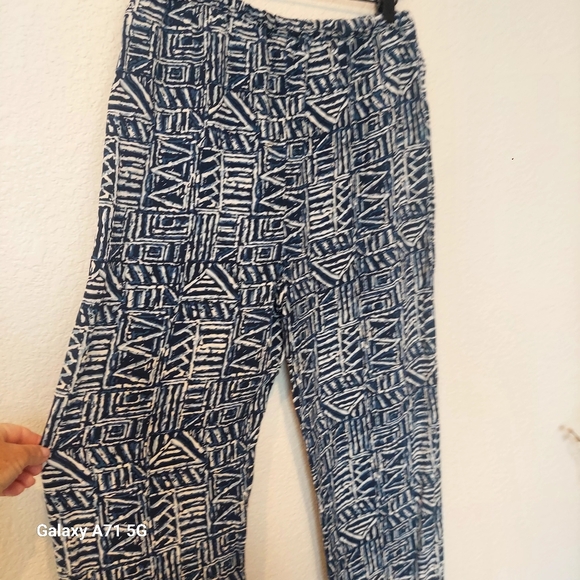 Clio 100% Silk Wide Leg Blue White Print Pull On Pant Sz M - Picture 8 of 16